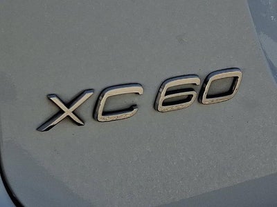 2010 Volvo XC60 AWD 4dr 3.0T w/Moonroof