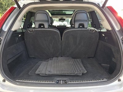 2018 Volvo XC90 T6 AWD 7-Passenger Momentum