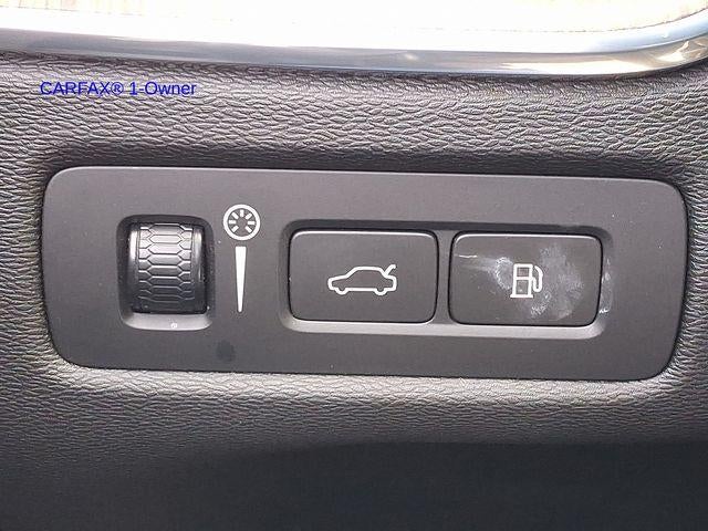 2021 Volvo XC60 Recharge T8 eAWD PHEV Inscription Expression