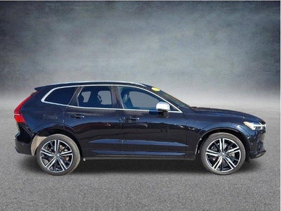 2019 Volvo XC60 T8 eAWD Plug-In Hybrid R-Design