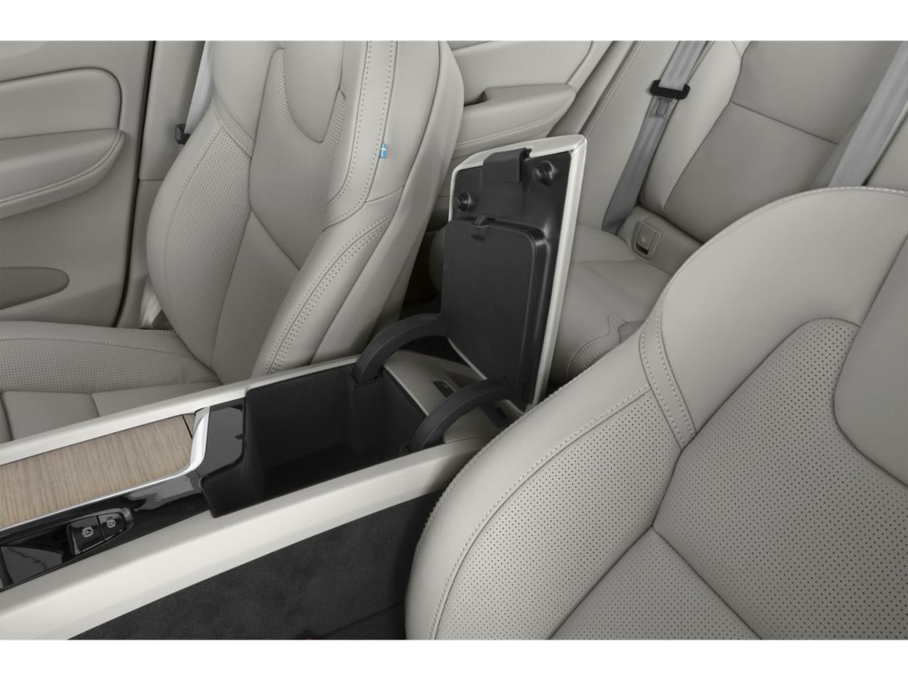 2024 Volvo XC60 Recharge Plug-In Hybrid T8 eAWD PHEV Core Dark Theme