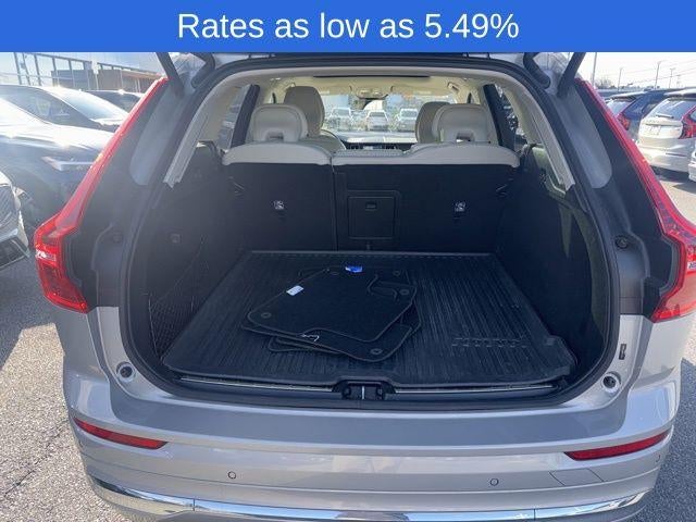 2023 Volvo XC60 B5 AWD Ultimate Bright Theme