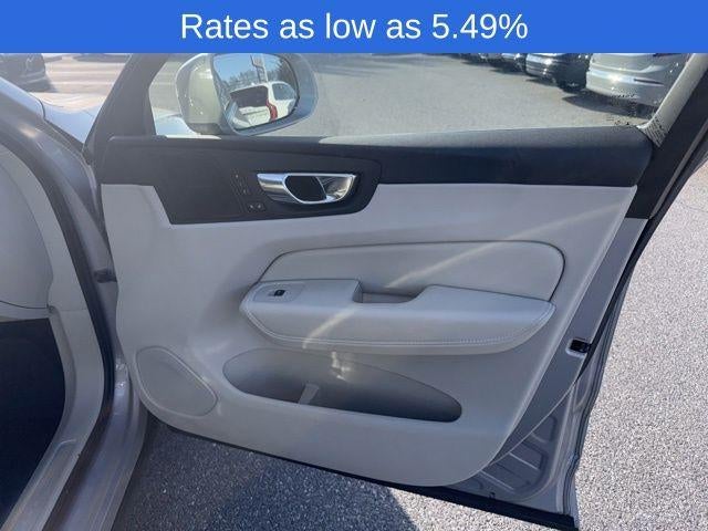 2023 Volvo XC60 B5 AWD Ultimate Bright Theme