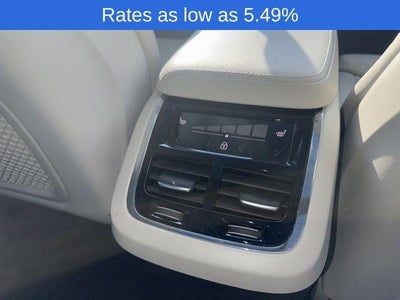 2023 Volvo XC60 B5 AWD Ultimate Bright Theme