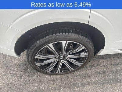 2023 Volvo XC60 B5 AWD Ultimate Bright Theme