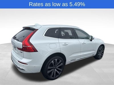 2023 Volvo XC60 B5 AWD Ultimate Bright Theme