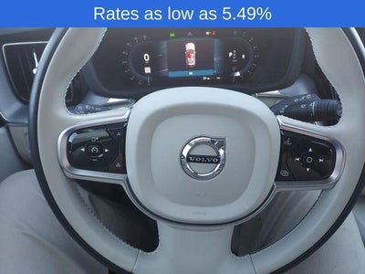 2024 Volvo XC60 B5 AWD Core Dark Theme