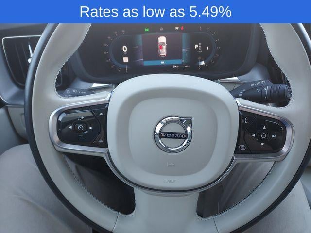 2024 Volvo XC60 B5 AWD Core Dark Theme