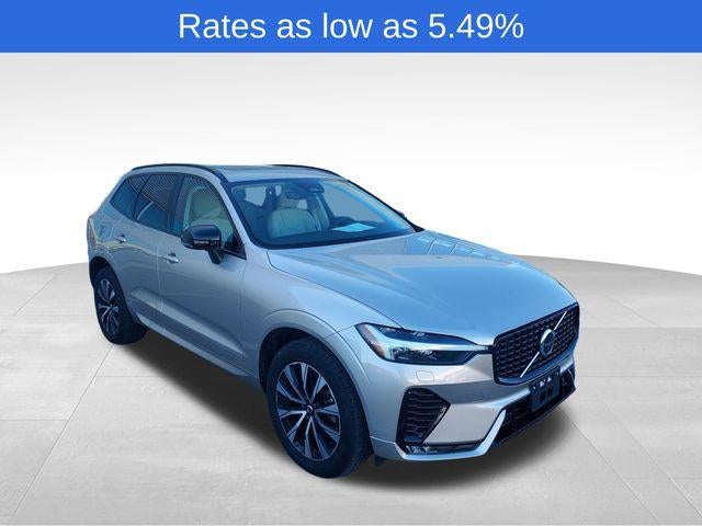 2024 Volvo XC60 B5 AWD Core Dark Theme