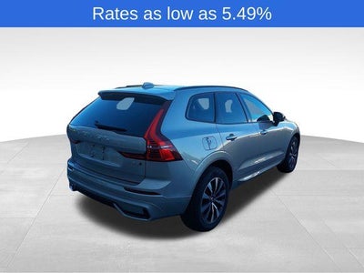2024 Volvo XC60 B5 AWD Core Dark Theme