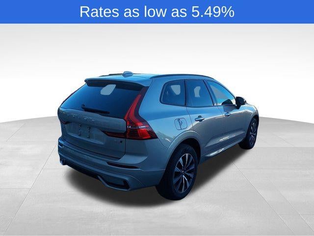 2024 Volvo XC60 B5 AWD Core Dark Theme