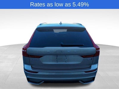 2024 Volvo XC60 B5 AWD Core Dark Theme