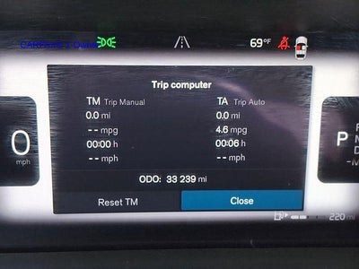 2024 Volvo XC60 B5 AWD Plus Dark Theme