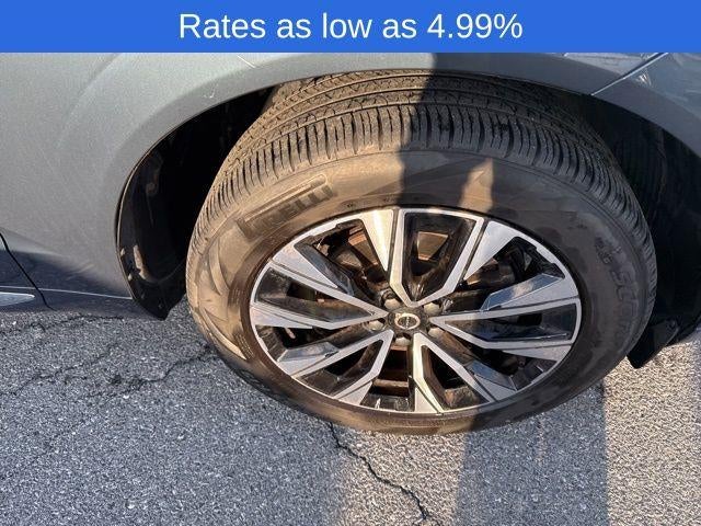 2023 Volvo XC60 B5 AWD Plus Bright Theme