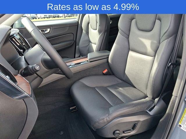 2023 Volvo XC60 B5 AWD Plus Bright Theme