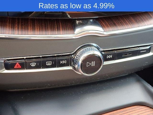 2023 Volvo XC60 B5 AWD Plus Bright Theme