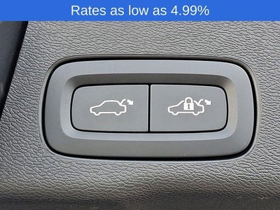 2023 Volvo XC60 B5 AWD Plus Bright Theme