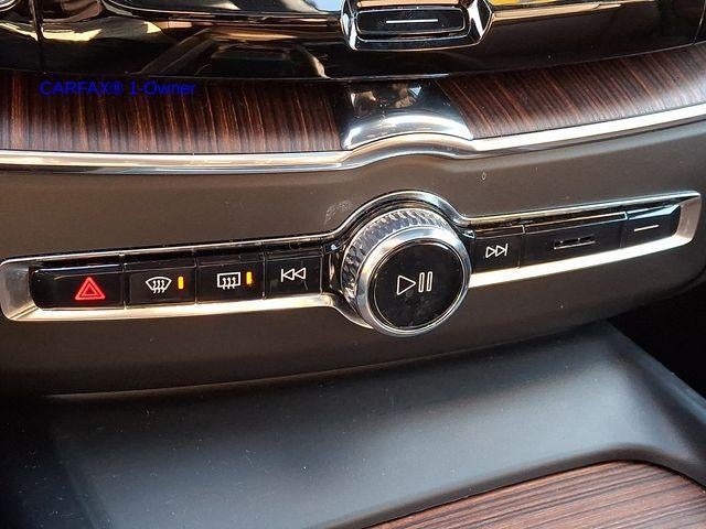 2023 Volvo XC60 B5 AWD Plus Bright Theme