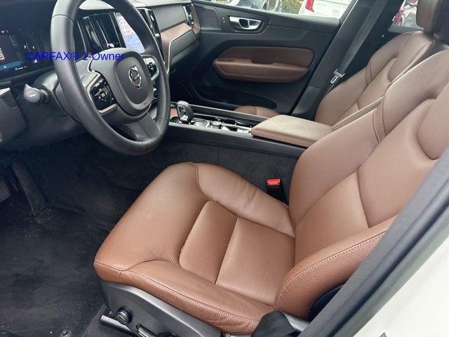 2023 Volvo XC60 B5 AWD Plus Bright Theme