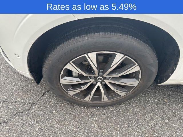 2023 Volvo XC60 B5 AWD Plus Bright Theme