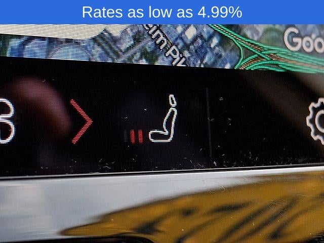 2023 Volvo XC60 B5 AWD Plus Dark Theme