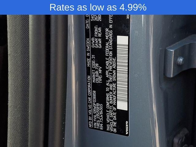 2023 Volvo XC60 B5 AWD Plus Dark Theme