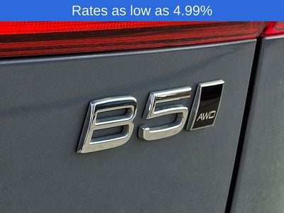 2023 Volvo XC60 B5 AWD Plus Dark Theme