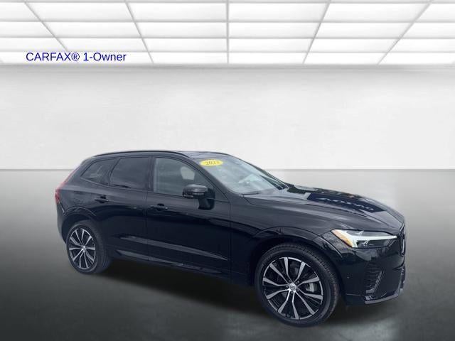 2023 Volvo XC60 B5 AWD Plus Dark Theme