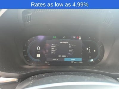 2023 Volvo XC60 B5 AWD Plus Dark Theme