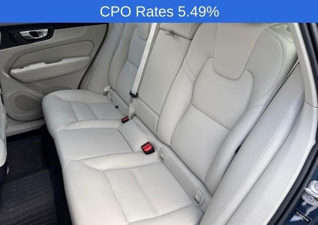 2023 Volvo XC60 B5 AWD Plus Dark Theme