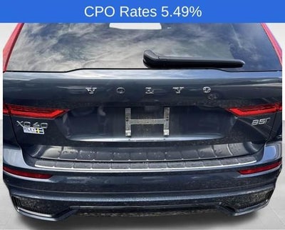 2023 Volvo XC60 B5 AWD Plus Dark Theme