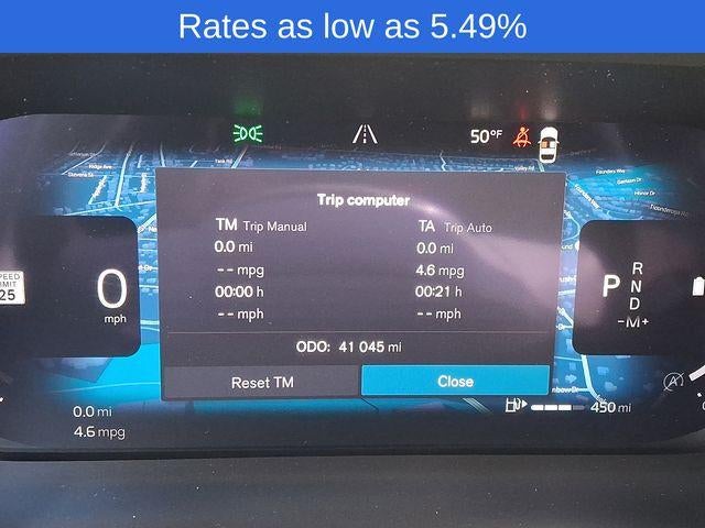 2023 Volvo XC60 B5 AWD Plus Dark Theme