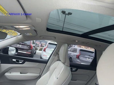 2023 Volvo XC60 B5 AWD Plus Dark Theme