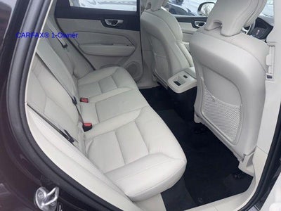 2023 Volvo XC60 B5 AWD Plus Dark Theme