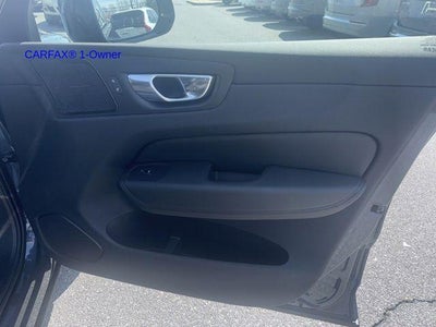 2023 Volvo XC60 B5 AWD Plus Dark Theme