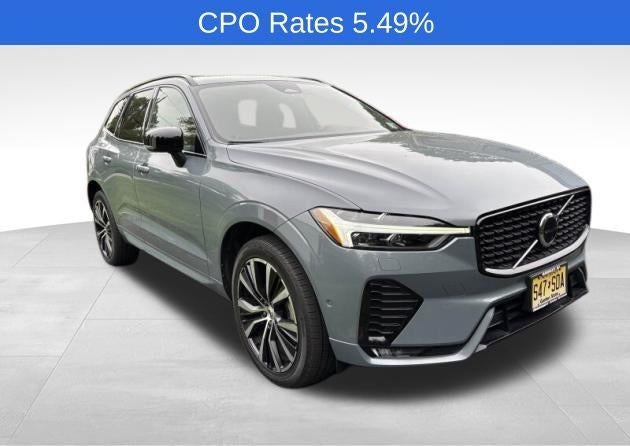 2023 Volvo XC60 B5 AWD Plus Dark Theme