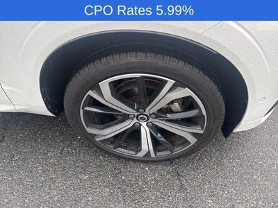 2023 Volvo XC60 B5 AWD Ultimate Dark Theme