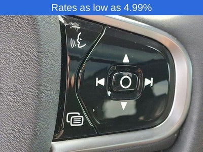 2023 Volvo XC60 B5 AWD Ultimate Dark Theme