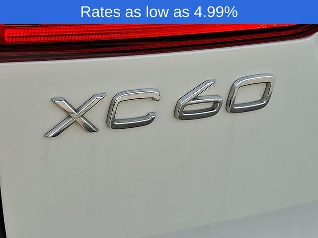 2023 Volvo XC60 B5 AWD Ultimate Dark Theme