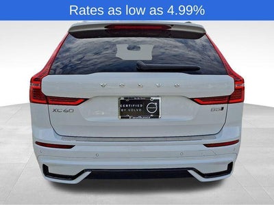 2023 Volvo XC60 B5 AWD Ultimate Dark Theme