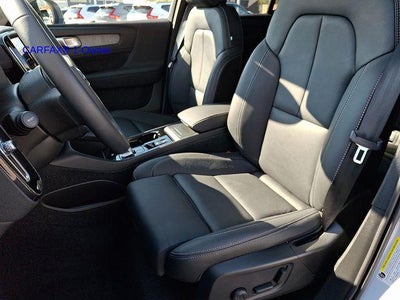 2026 Volvo XC40 B5 AWD Plus