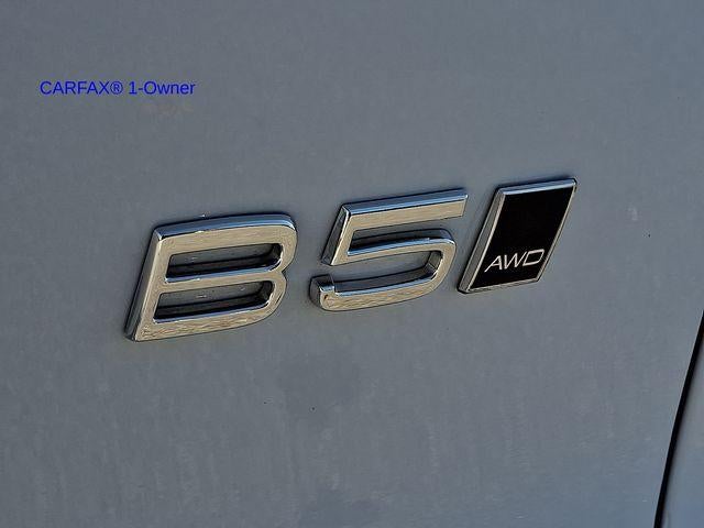 2026 Volvo XC40 B5 AWD Plus
