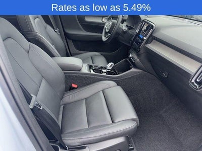 2026 Volvo XC40 B5 AWD Plus