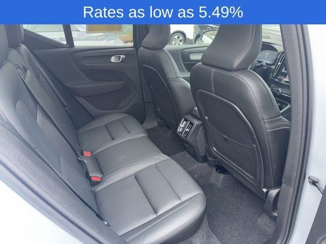 2026 Volvo XC40 B5 AWD Plus