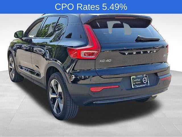 2025 Volvo XC40 B5 AWD Plus Dark Theme
