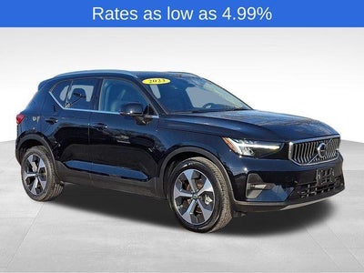 2023 Volvo XC40 B5 AWD Plus Bright Theme