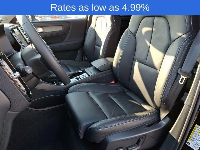 2023 Volvo XC40 B5 AWD Plus Bright Theme