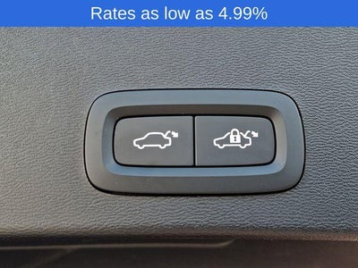 2023 Volvo XC40 B5 AWD Plus Bright Theme