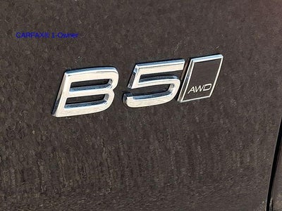 2023 Volvo XC40 B5 AWD Plus Bright Theme