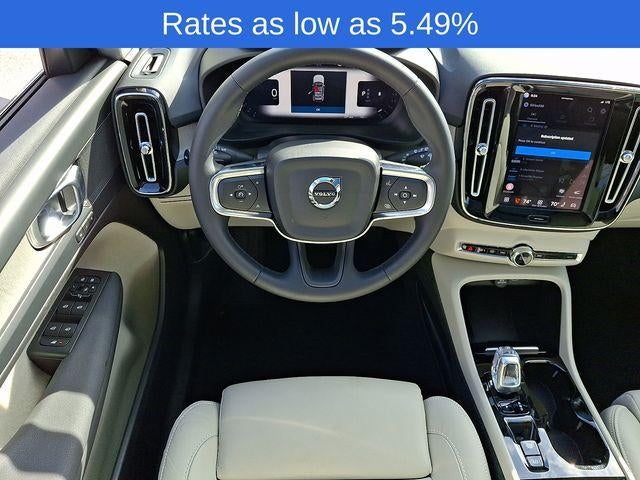 2023 Volvo XC40 B5 AWD Plus Bright Theme